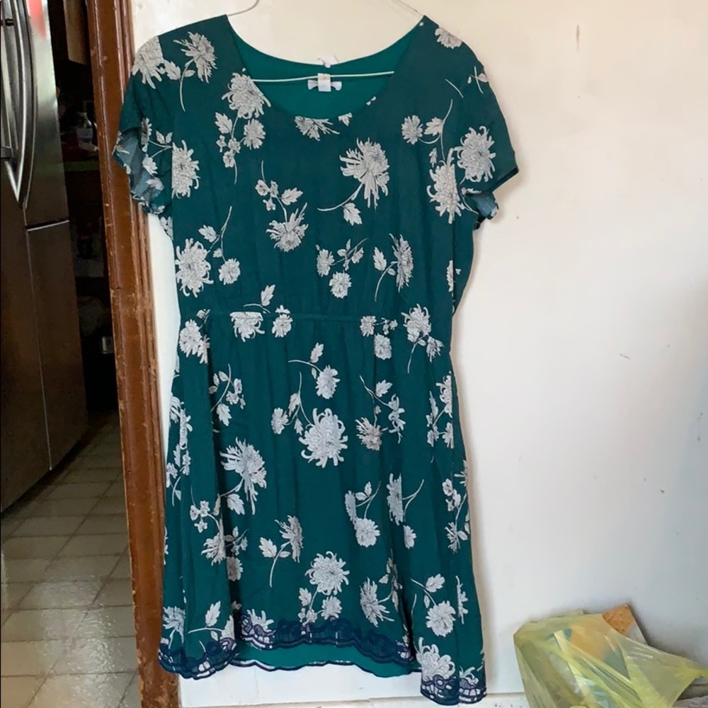 Market & Spruce Clover Embroidered Trim Dress